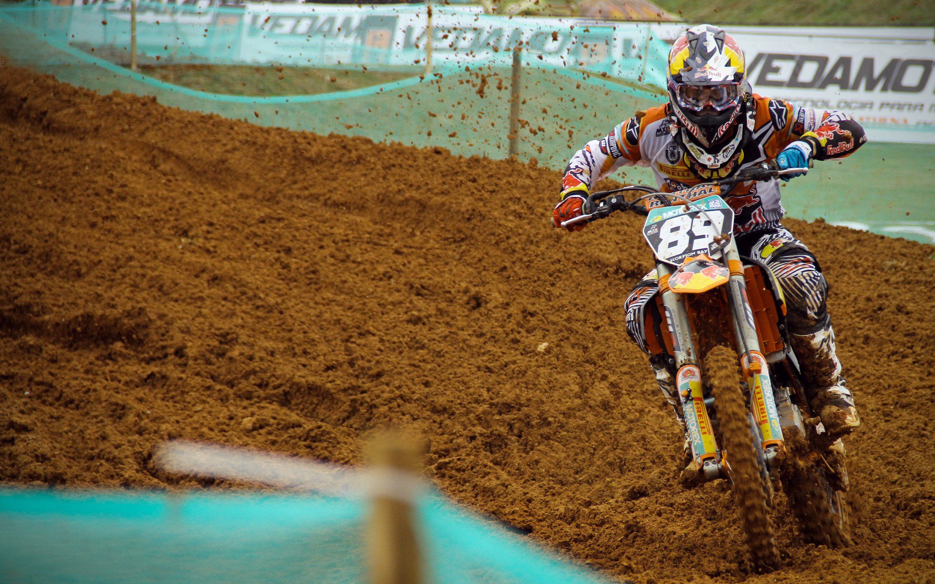 西甲国家德比之夜,当保罗的压制级发挥成为足球的哲学寓言