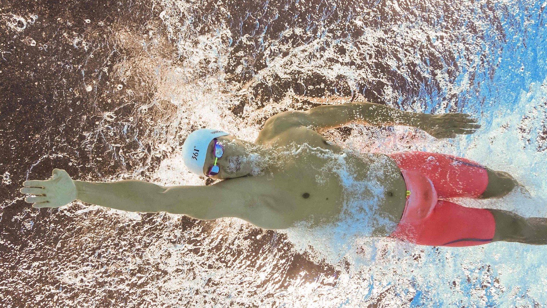 东决硝烟未散，阿根廷绝杀马竞，足球如何缝合离散的国族灵魂