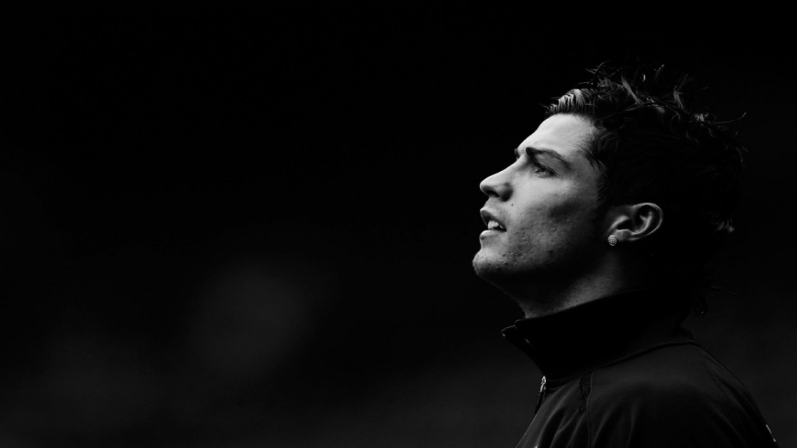 欧冠淘汰赛之夜，卢卡库，从杵桩到顶梁的冠军级蜕变